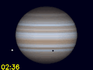 Io's schaduw, Europa en Europa's schaduw gelijktijdig zichtbaar op de schijf van Jupiter