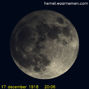 De Maan tijdens het maximum van de eclips