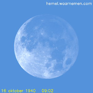 De Maan tijdens het maximum van de eclips