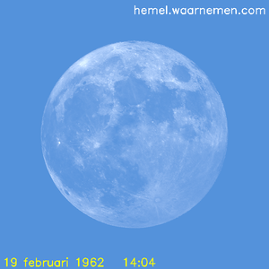 De Maan tijdens het maximum van de eclips