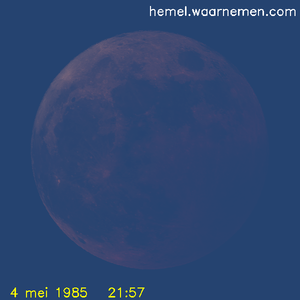 De Maan tijdens het maximum van de eclips