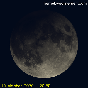 De Maan tijdens het maximum van de eclips