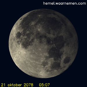 De Maan tijdens het maximum van de eclips