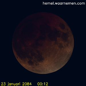 De Maan tijdens het maximum van de eclips