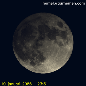 De Maan tijdens het maximum van de eclips